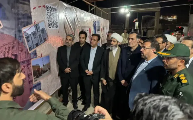 دیدار معاون رئیس جمهور با خانواده های شهدای بمباران لامرد