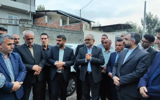 مسئولان رفع مشکلات مردم را پیگیری کنند