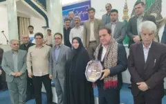 تجلیل فدراسیون ورزش‌های زورخانه‌ای از استاندار ایلام در نخستین جشنواره ملی مرشدان ایران‌زمین