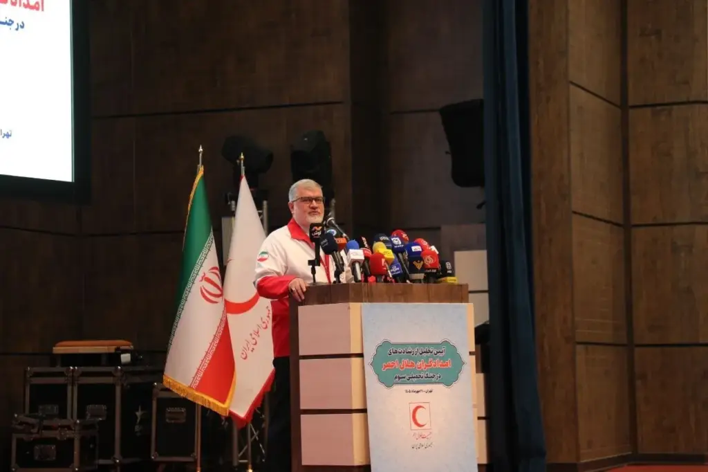 معتمدیان: میانگین زمان امدادرسانی هلال‌احمر پس از حملات دشمن در تهران ۴ دقیقه بود