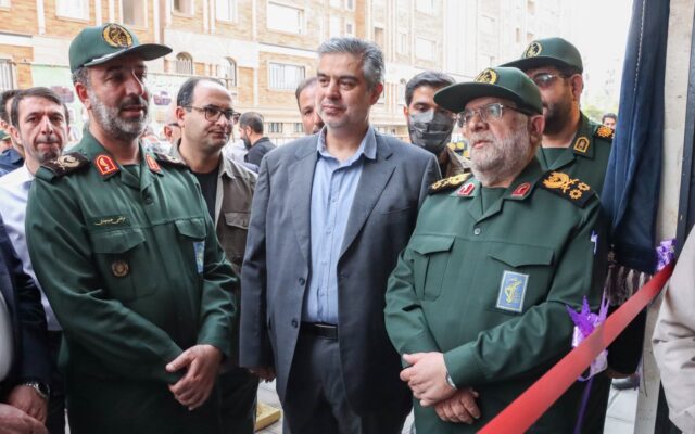 افتتاح ۶۶ واحد مسکونی در اراک با حضور جانشین فرمانده کل سپاه پاسداران