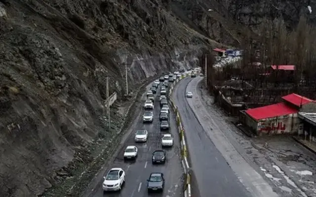 محدودیت تردد در جاده چالوس و آزادراه تهران ـ شمال از ساعت ۱۷ امروز