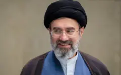 رهبر انقلاب: موفقیت تیم کشتی آزاد دل ملت ایران را شاد کرد