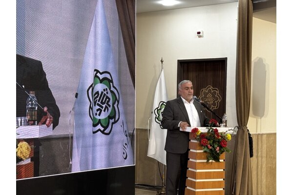 فرماندار لنجان: بروکراسی اداری نباید مردم را گرفتار کند