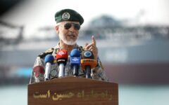 جزئیات آرایش نظامی ایران در تنگه هرمز؛ سپاه در غرب و ارتش در شرق تنگه حضور دارد