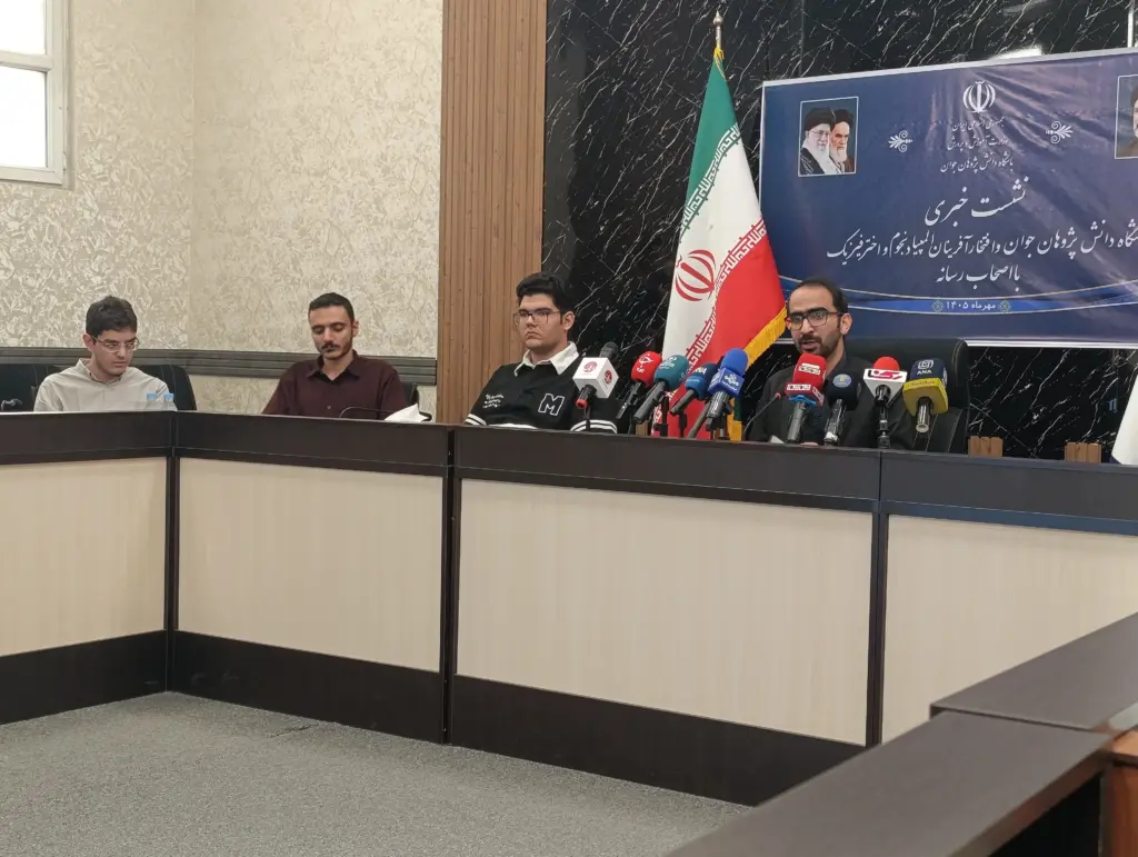 ایران سه سال پیاپی قهرمان المپیاد جهانی نجوم شد/ دختران ایرانی برای نخستین بار در المپیاد جهانی جغرافیا مدال گرفتند