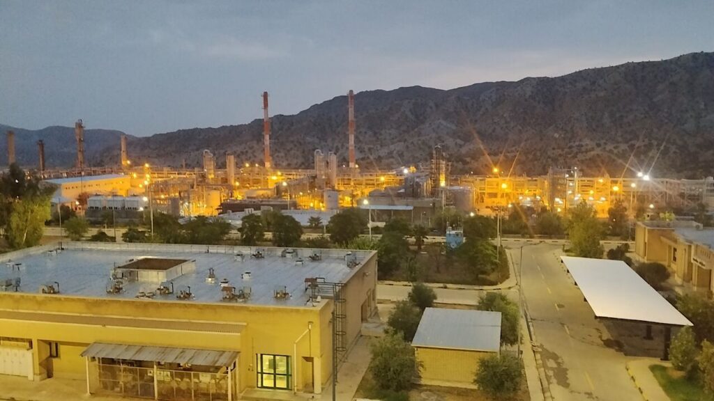 نرخ خوراک پالایشگاه‌ها تا پایان شرایط اضطرار به روال سابق محاسبه می‌شود