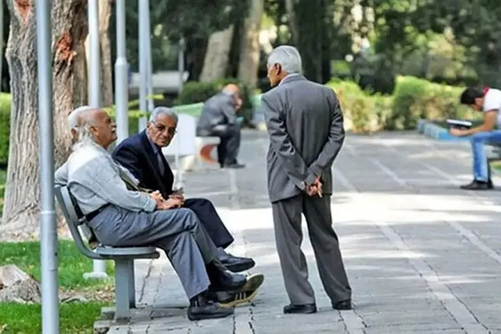 امکان خرید اعتباری بازنشستگان از بیستم هرماه و پیش از واریز حقوق فراهم شد