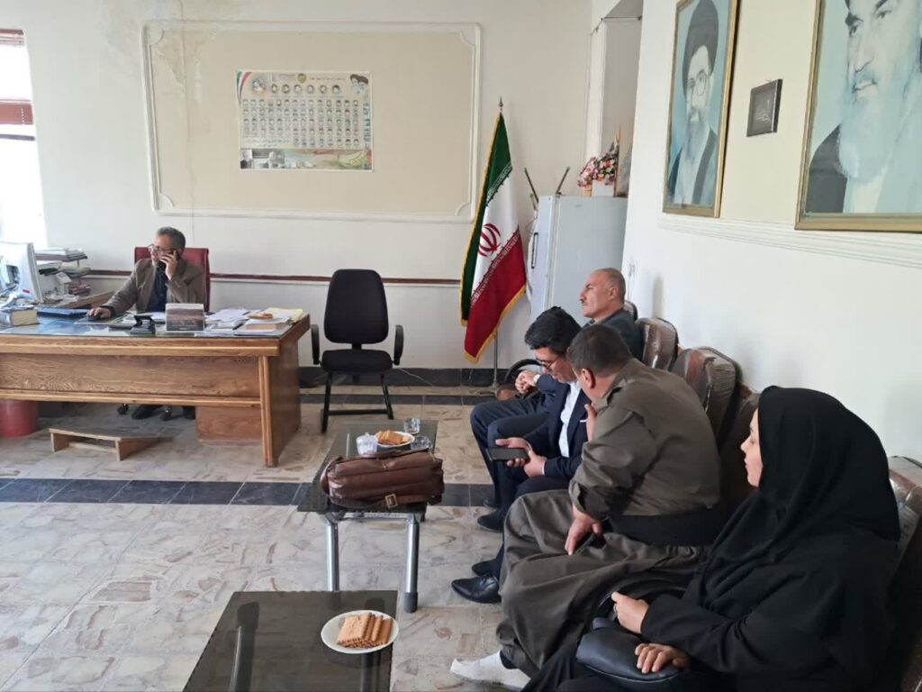 بررسی راهکار‌های تسهیل تأمین و توزیع کود شیمیایی در شهرستان تکاب