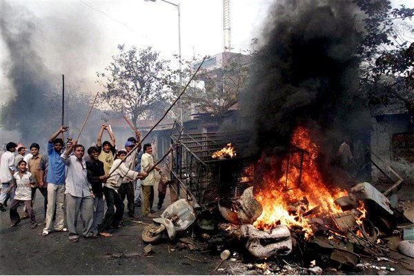 «تنزل جایگاه» مالکان کشور، جرقه‌ جنگ‌های خونین داخلی/ سقوط قدرت و خشم نخبگان/ «فرزندان خاک» در برابر تغییرات جمعیتی دست به سلاح می برند