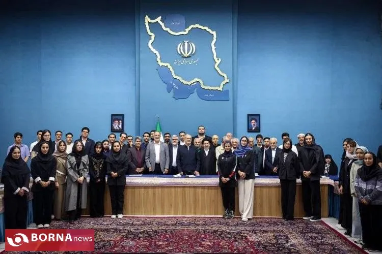 دیدار رییس جمهور با ورزشکاران تهرانی مدال آور ناگویا