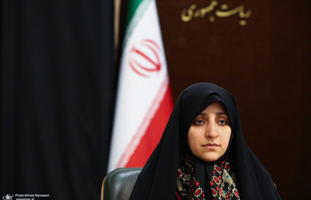معاون رئیسجمهور: پروژه «۱۵۰۰ زن نامدار» را آغاز کردهایم/ بیش از ۵۷۰۰ زن در دولت چهاردهم در جایگاههای مدیریتی فعالیت میکنند