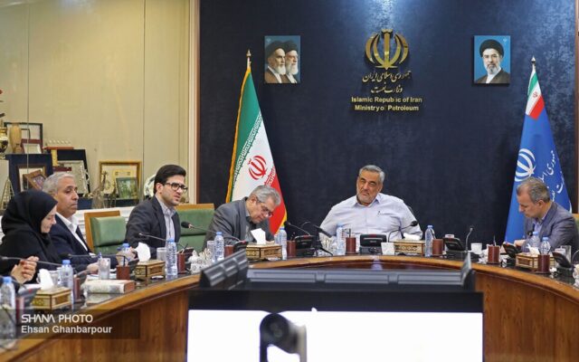 ‎برگزاری نشست شورای معاونان با محور بررسی تصمیم‌های سفر اخیر سرپرست وزارت نفت