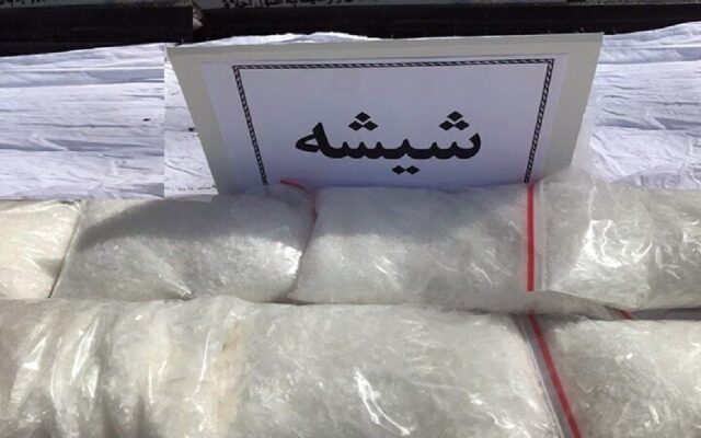 کشف ۸۰ کیلوگرم شیشه جاسازشده در کامیون