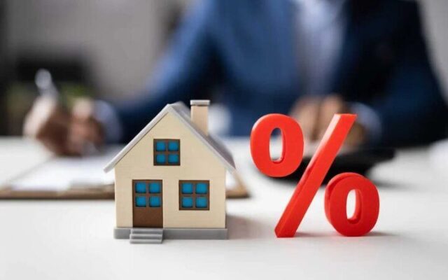 جهش قیمت مسکن همراه با دلار | میانگین قیمت در تهران به متری ۲۴۹ میلیون تومان رسید | بازار حومه تهران هم گران شد؛ پردیس و پرند در مسیر صعود