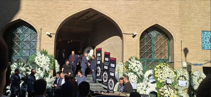 برگزاری مراسم ختم خواهر وزیر امور خارجه در مسجد نور