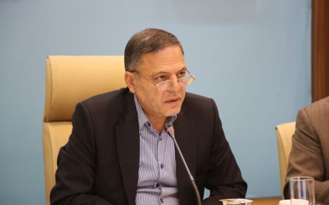 تأکید استاندار زنجان بر حمایت از تولیدکنندگان و توسعه صادرات غیرنفتی