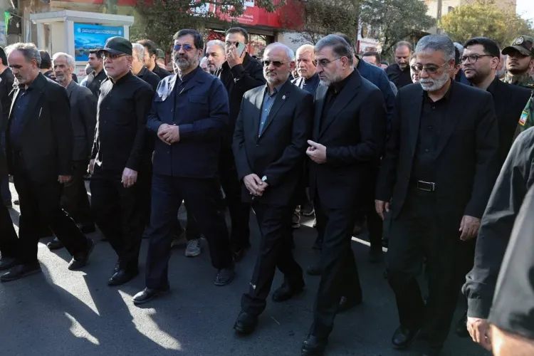 حاجیمیرزایی: پشتیبانی از نیروهای مسلح و مدیریت اقتصاد، دو اولویت اصلی دولت در شرایط کنونی است