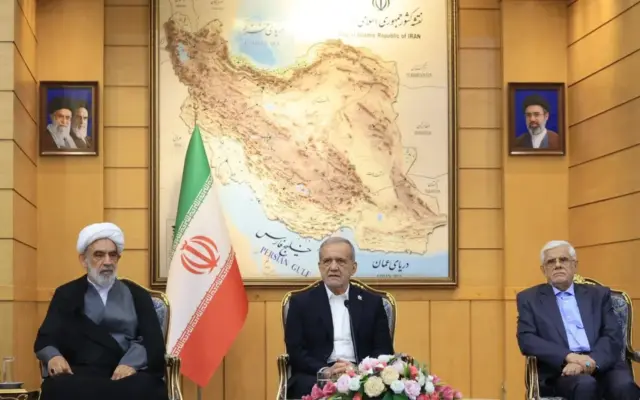 پزشکیان: حفاظت از محیط زیست و توسعه همکاریهای منطقهای، محور رایزنیها در سفر به ارمنستان بود