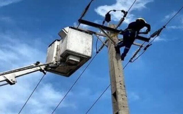 اعمال تعرفه حداکثری و نرخ تابلوی برق آزاد برای استفاده‌کنندگان از انشعاب غیرمجاز
