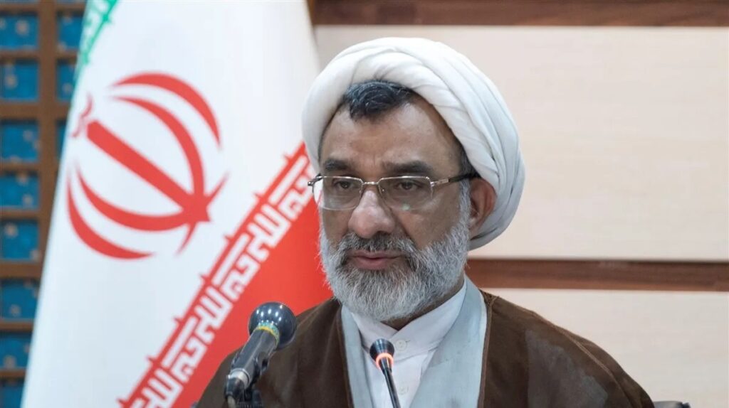 دبیر شورای عالی انقلاب فرهنگی: هیاتهای امنای دانشگاهها باید در تأمین بودجه نقش داشته باشند