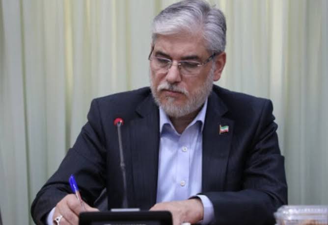 میراث مکتوب فرهیختگان ایرانی، روایتگر تمدن و سند هویت ایران اسلامی است