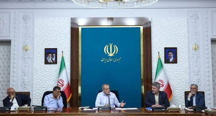 پزشکیان: افزایش ۵۰۰ هزار تومانی رقم کالابرگ الکترونیک حتماً اجرا خواهد شد/ عیب ما را بگویید