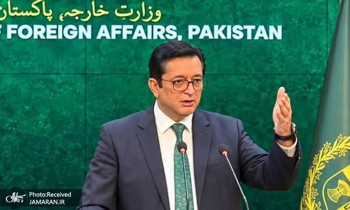 سخنگوی وزارت خارجه پاکستان: مسئله خروج مواد هستهای از ایران مرتبط با تهران و واشنگتن است/ در تماس نزدیک با ایران و آمریکا و خواستار خویشتنداری هستیم