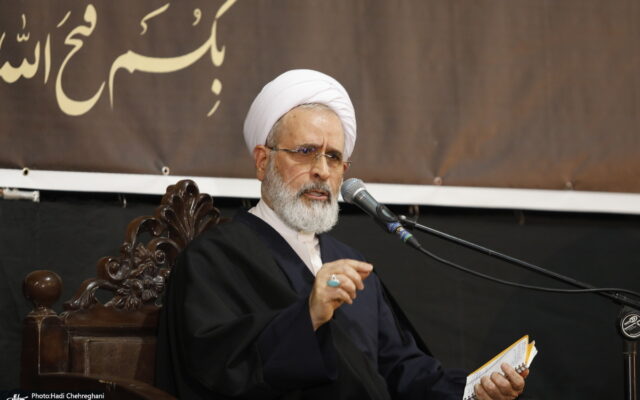 آیت‌الله اعرافی: جنگ پایان نیافته؛ مردم میدان را خالی نکنند/ اگر در این مرحله شکست بخوریم هم تاریخ درباره ایستادگی این ملت خواهد نوشت