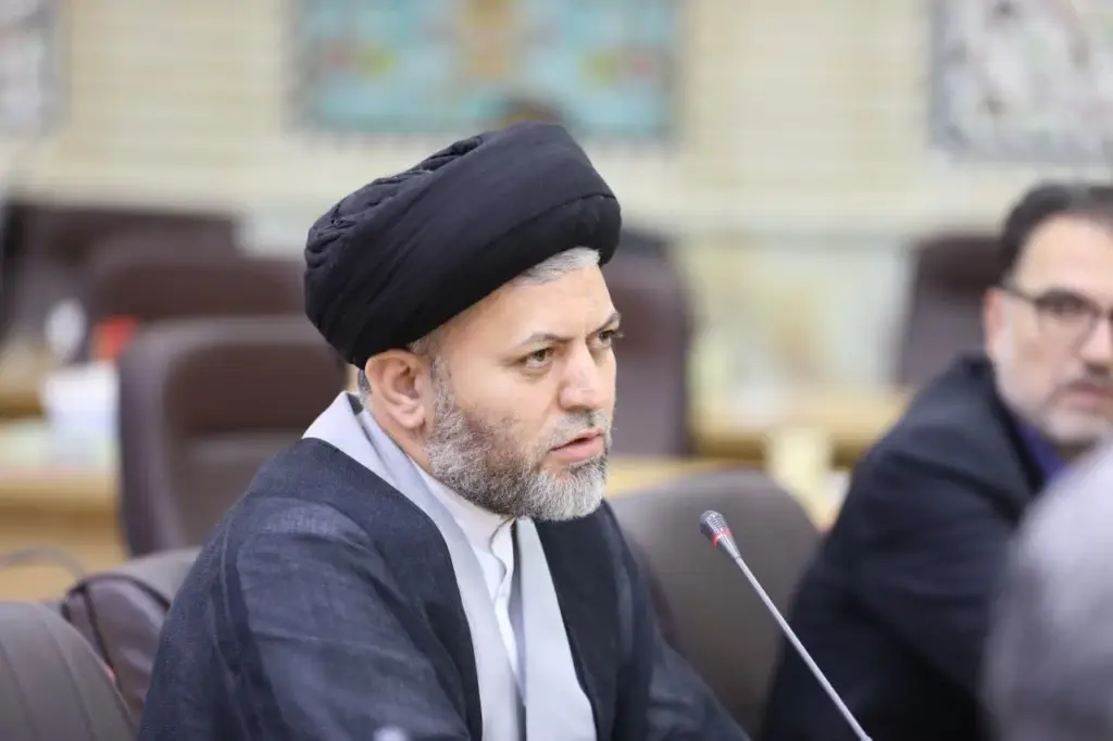 شبکه‌سازی میان دانش‌آموزان، معلمان و طلاب از ظرفیت‌های «فصل رویش» است