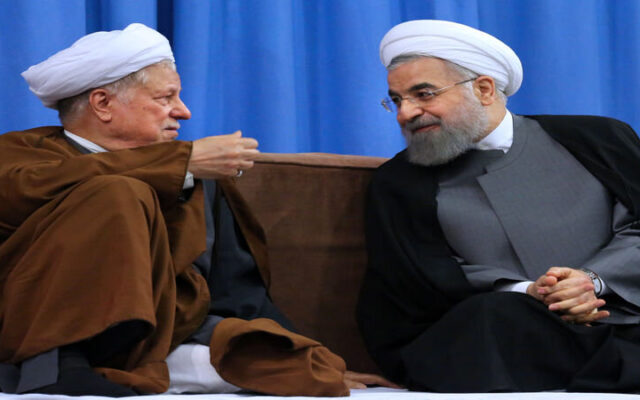 خاطرات هاشمی ۲۹ مهر ۱۳۸۲: اختیار مذاکره به دکتر روحانی داده شده و وزارت امور خارجه، در حاشیه قرار گرفته