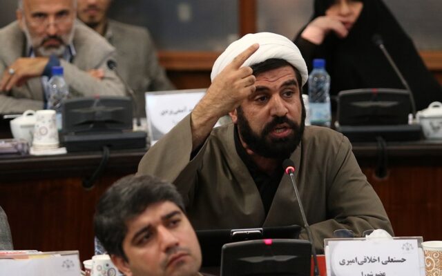 وزیر پیشنهادی دفاع چه برنامه‌ای برای صادرات سلاح دارد؟