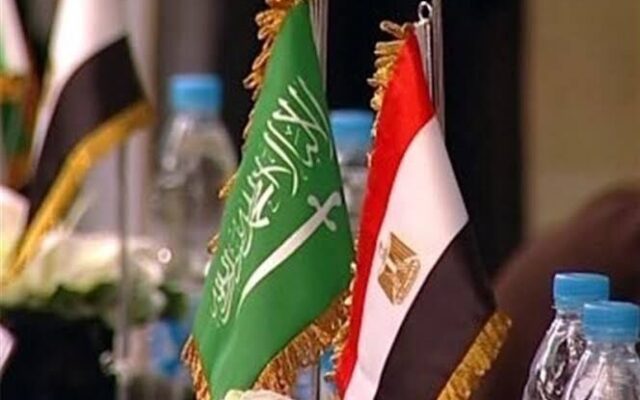 مصر بررسی اعزام نیرو به عربستان را باز هم به تعویق انداخت؛ هشدار یمن به مصر