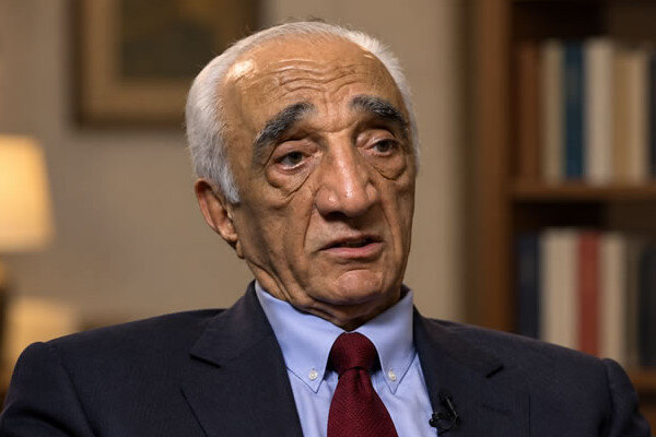 مهدی خان‌بابا تهرانی ۱۱ اسفند ۱۳۶۱: حزب توده در ۲۸ مرداد اعضای خودش را و جامعه را دودستی تحویل کودتا داد