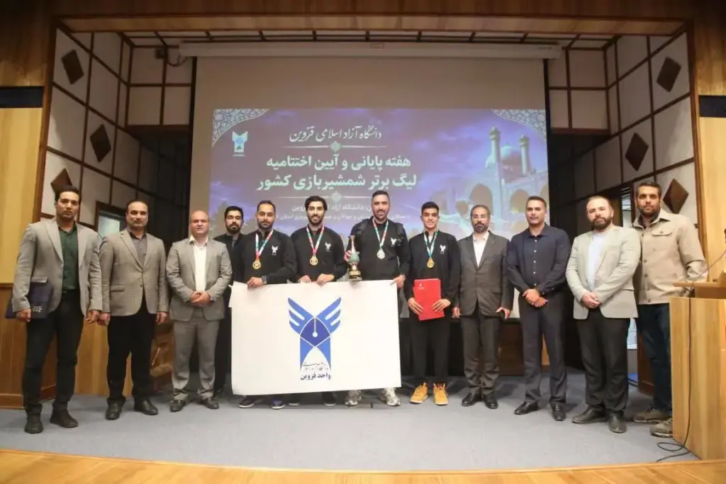 دانشگاه آزاد اسلامی قزوین قهرمان لیگ برتر شمشیربازی شد