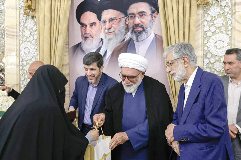 تجلیل از ۶۰ نخبه مدال‌آور المپیادهای علمی و نفرات برتر کنکور در مشهد