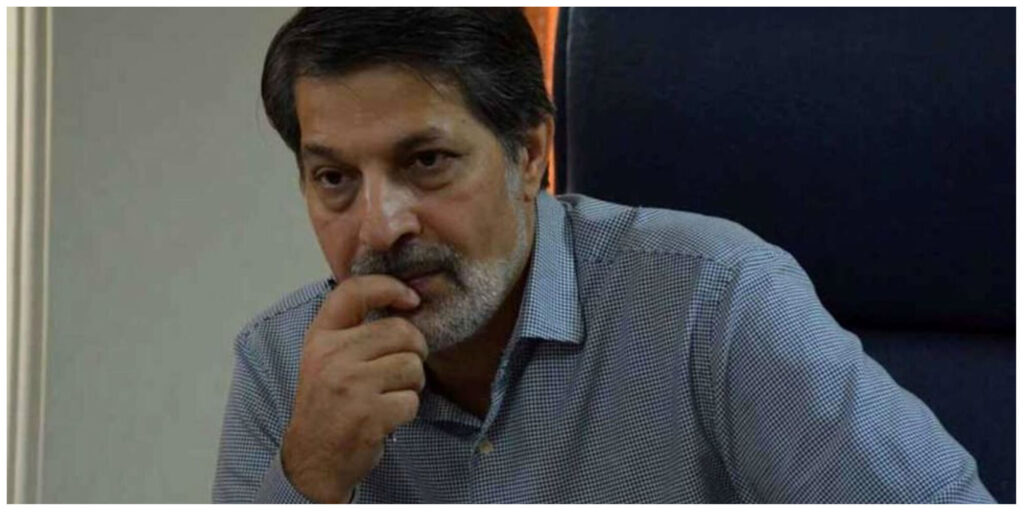 عمادالدین باقی: در میانه تهدیدهای خارجی و فشار اقتصادی، لغو کنسرت و تذکر حجاب کدام مسئله کشور را حل می‌کند؟ | گویی در کره زمین فقط در ایران کنسرت برگزار می‌شود