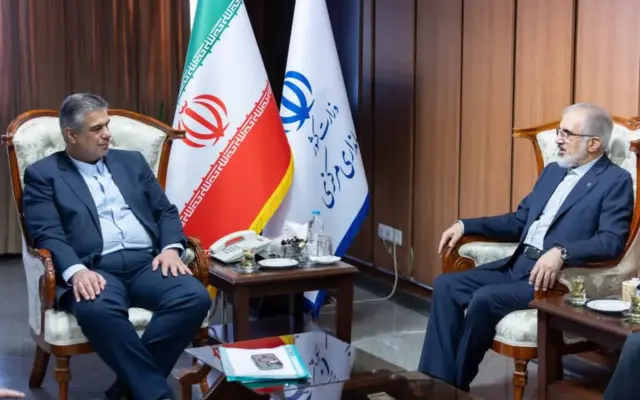 استاندار مرکزی خواستار همافزایی بانک مسکن برای تأمین مالی صنایع استراتژیک شد