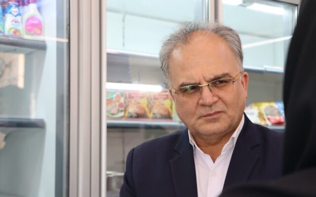 آغاز توزیع ۱۰ تن مرغ منجمد در سمنان؛ نظارت‌ها بیشتر می‌شود