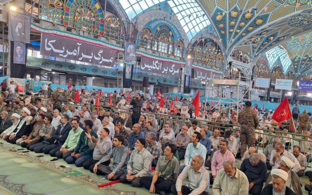 تأکید امام‌جمعه موقت اصفهان بر نقش استقلال و اراده ملی بر قدرت ایران اسلامی