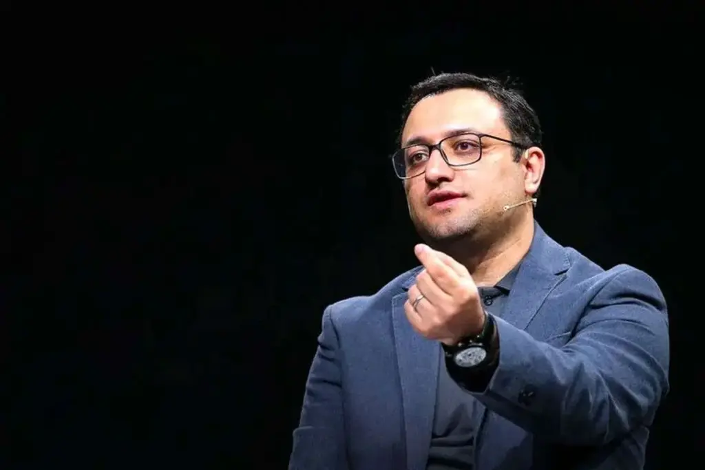 پیشبینی مشاور قالیباف از نزدیک بودن «لحظه صفر» درگیری / آمادگی برای جنگ نباید به نادیده گرفتن پیامها بینجامد