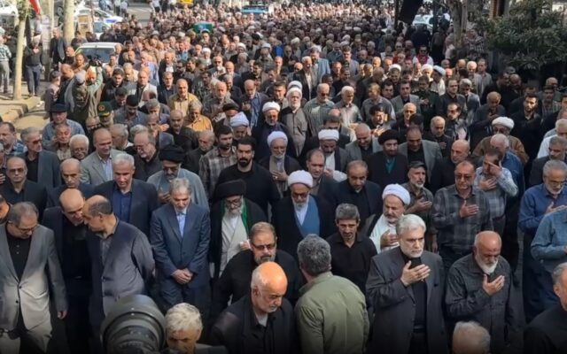 تشییع پیکر نماینده سابق ولی فقیه در گیلان در لاهیجان