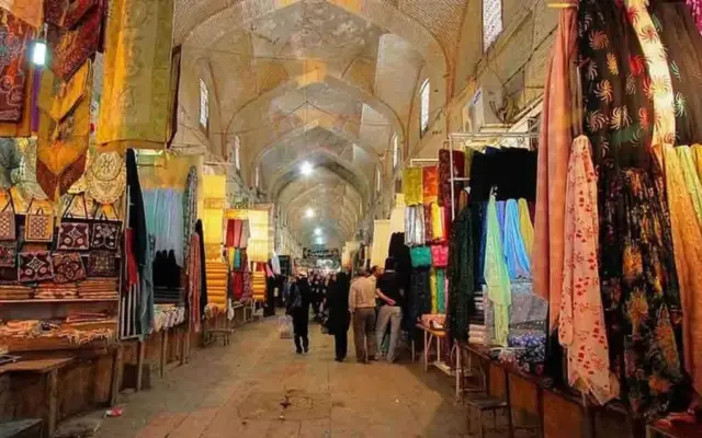 تشکیل ۳۸۰۰ میلیارد ریال پرونده تخلف در بازار یزد/ عدم درج قیمت و گران‌فروشی در صدر تخلفات