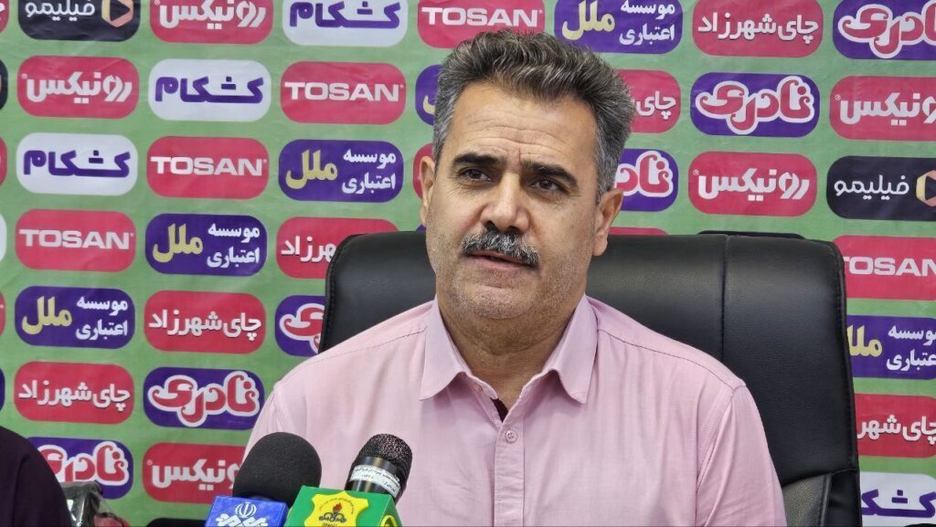 پورموسوی به نیمکت صنعتنفت آبادان برگشت