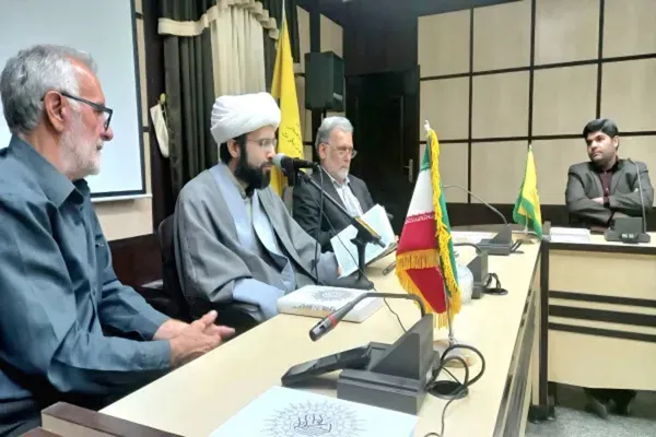 ترویج فرهنگ علوی با پلاک‌کوبی منازل در کاشان
