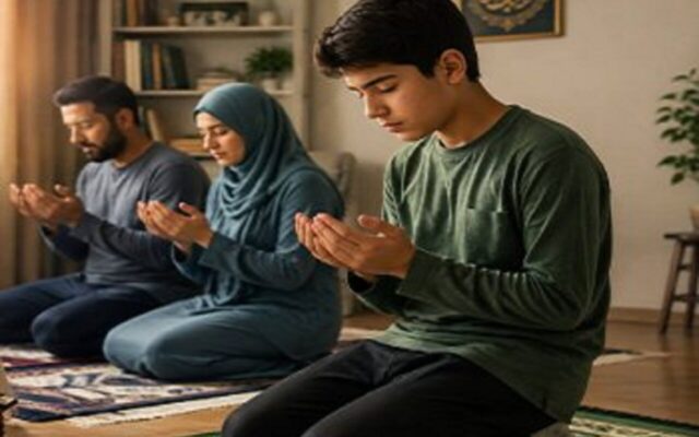 چطور نوجوان را بدون دعوا و اجبار به نماز علاقهمند کنیم؟ | ۹ راهکار کاربردی برای والدین