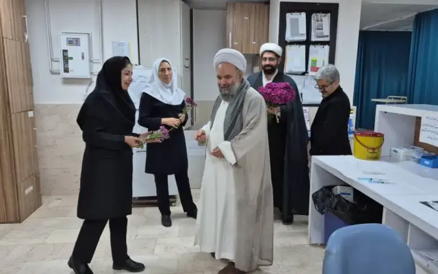 تأکید امام جمعه کلاردشت بر پرداخت بهموقع مطالبات پرستاران