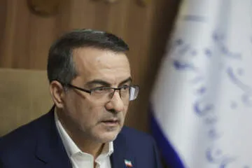 گزارش حقوق کارمندان روی میز دولت/ دستور رئیس جمهور برای ارتقای معیشت کارکنان