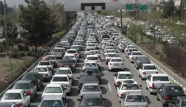 آخرین وضعیت ترافیکی کشور؛ بارش باران در محورهای ۵ استان