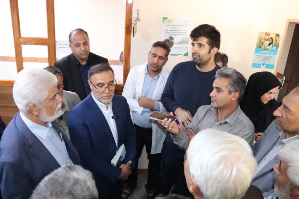 بازدید اعضای کمیسیون بهداشت از مرکز بهداشت ملایر و مرکز خدمات جامع سلامت شبانه‌روزی سامن